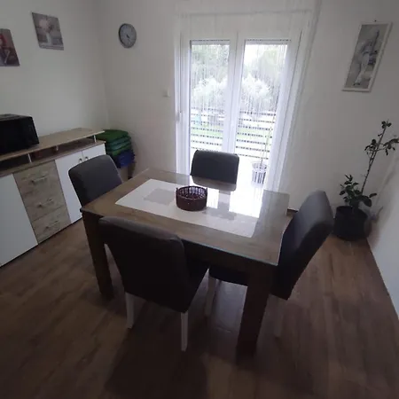 Apartman Parenzo Vržnaveri